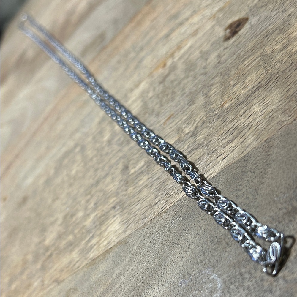 Silver intertwined detail long Chain Necklace